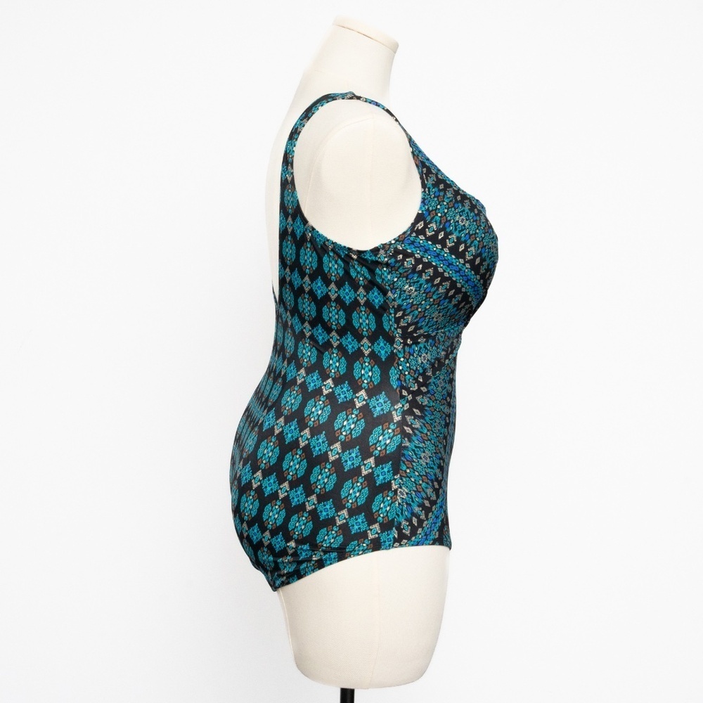 Miraclesuit Amarna Criss Cross Escape One Piece‎ Swimsuit - Picture 3 of 12